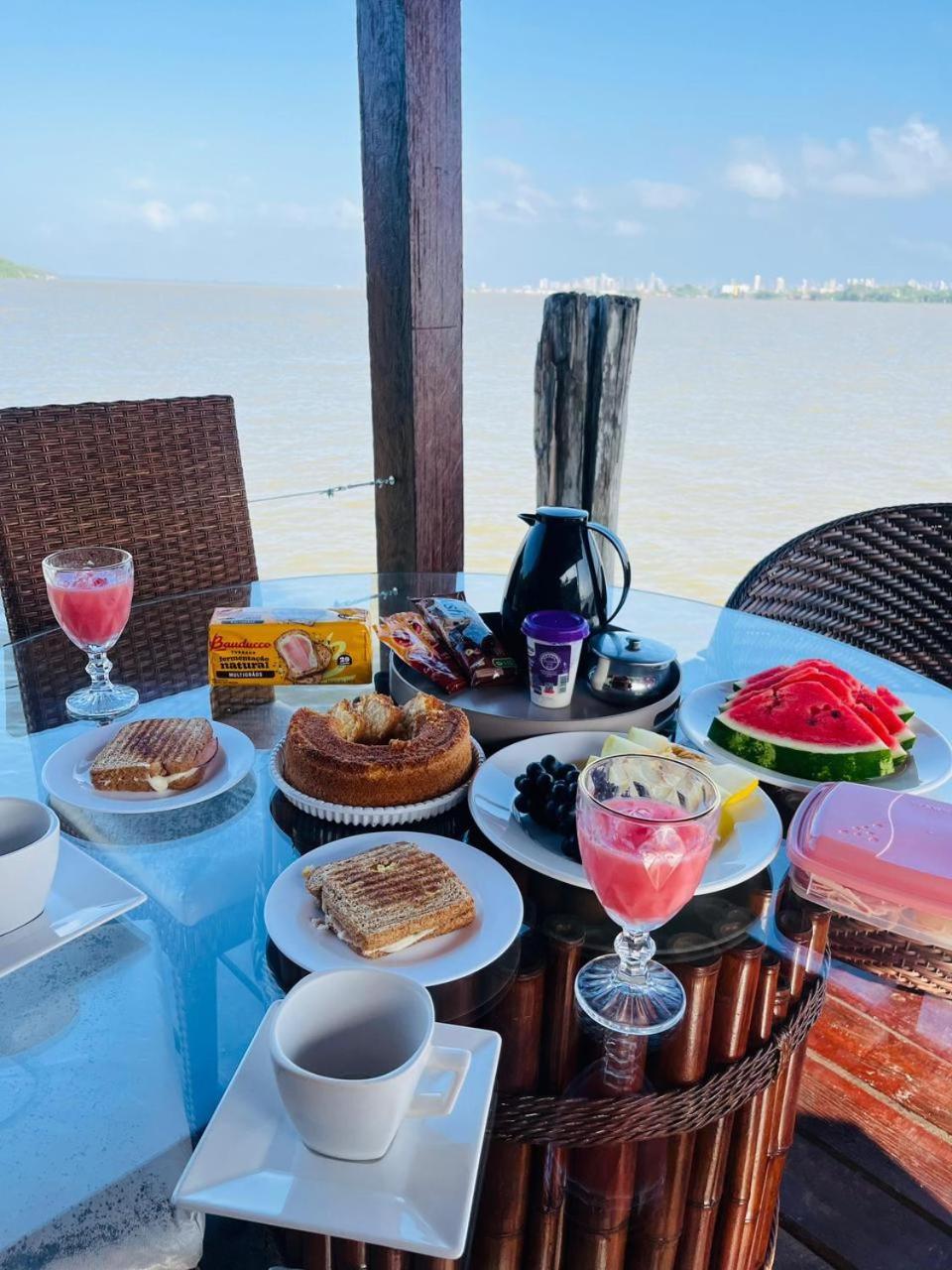 Suite Bangalo Ilha Da Fantasia Belém Exteriör bild