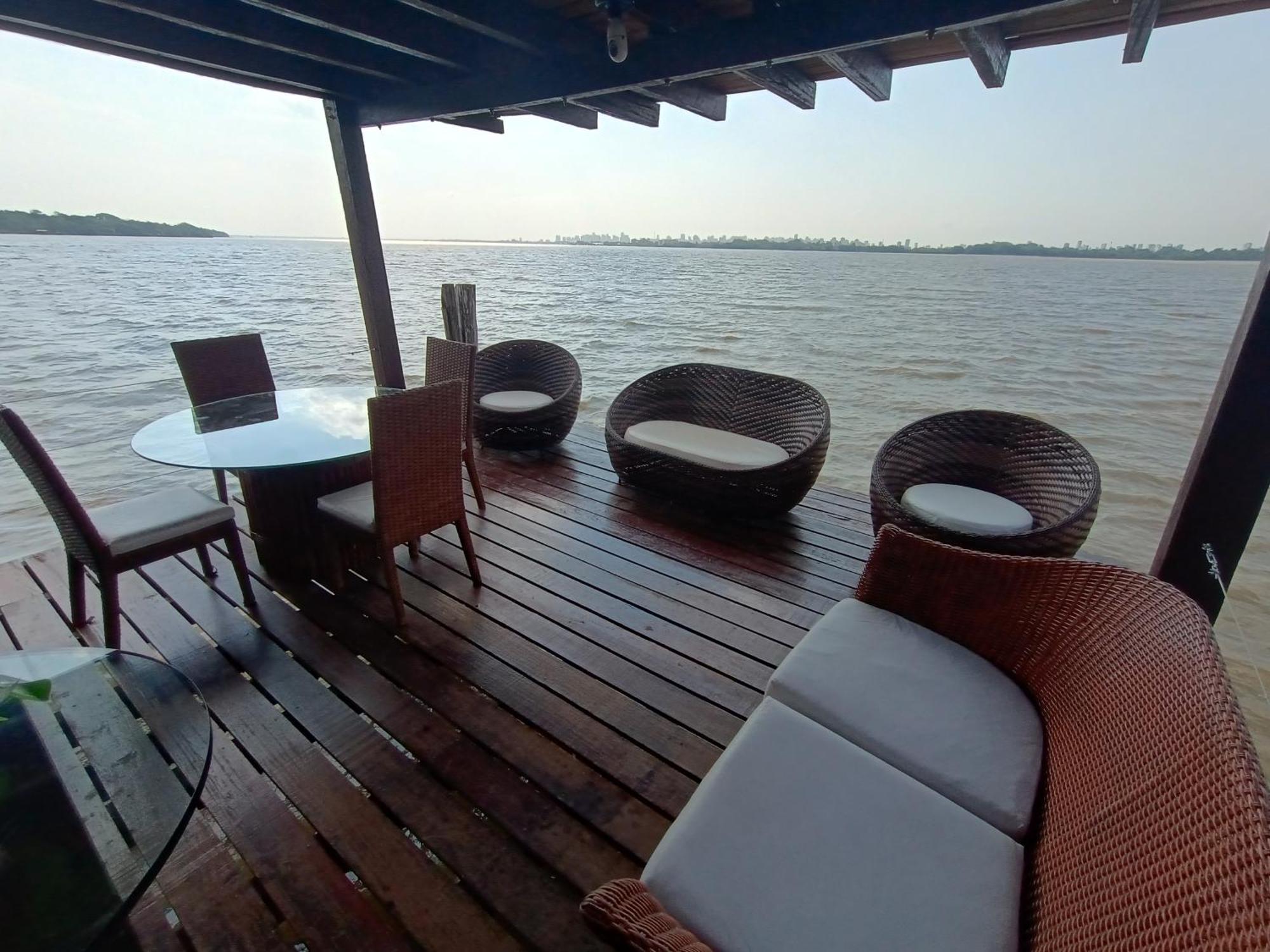 Suite Bangalo Ilha Da Fantasia Belém Exteriör bild