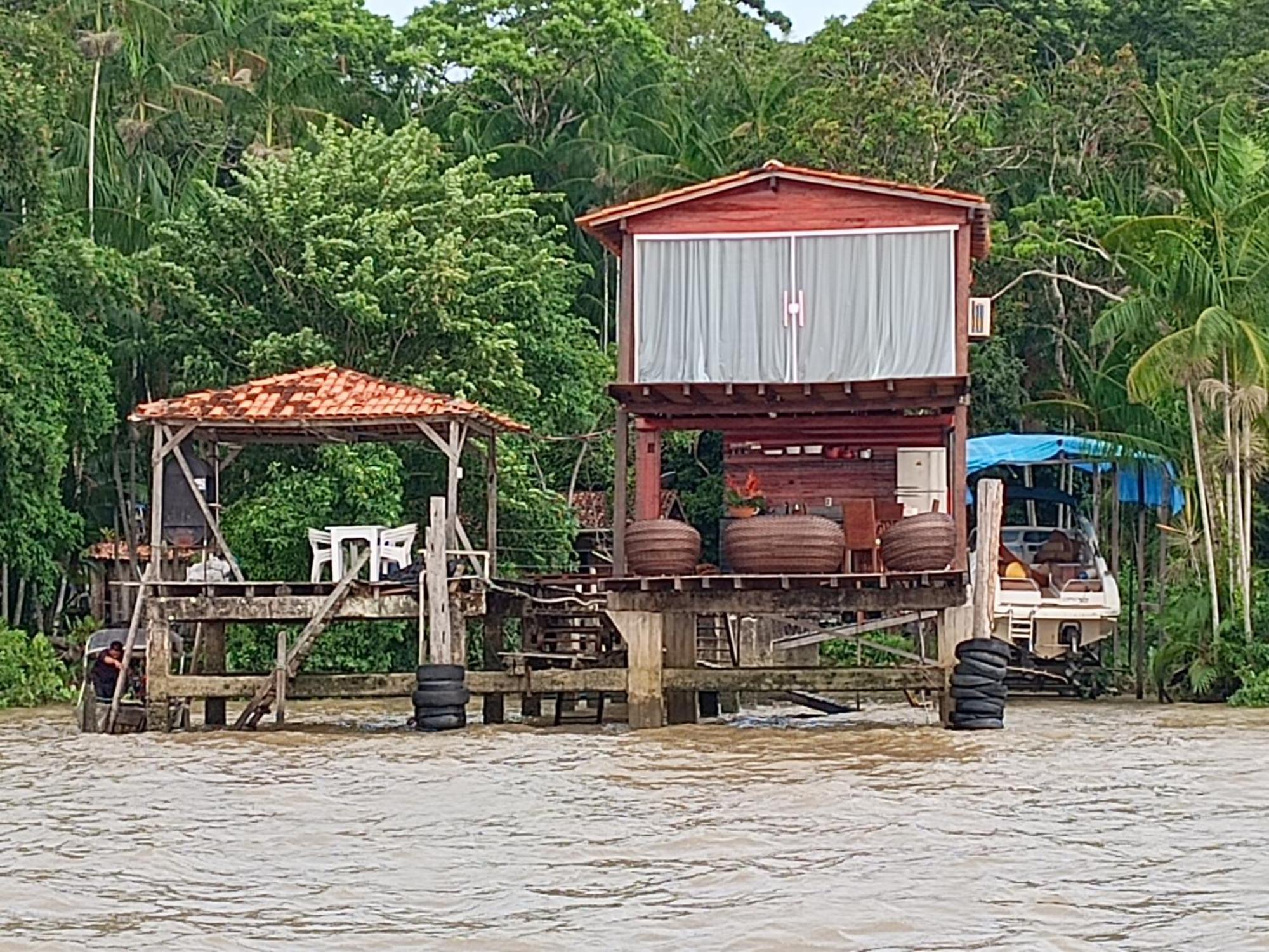 Suite Bangalo Ilha Da Fantasia Belém Exteriör bild