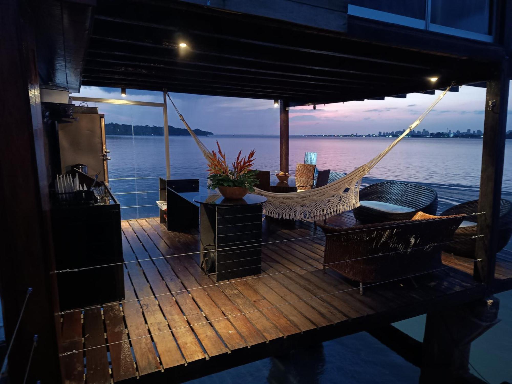 Suite Bangalo Ilha Da Fantasia Belém Exteriör bild
